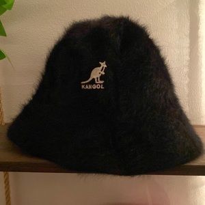 Black Kangol fur bucket hat orig retail $80